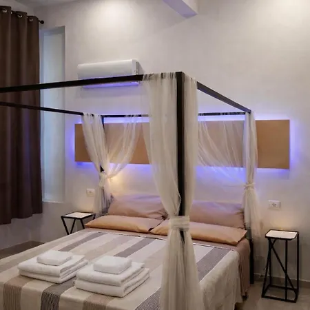 Bed & Breakfast Relais Torre Gloria 4*