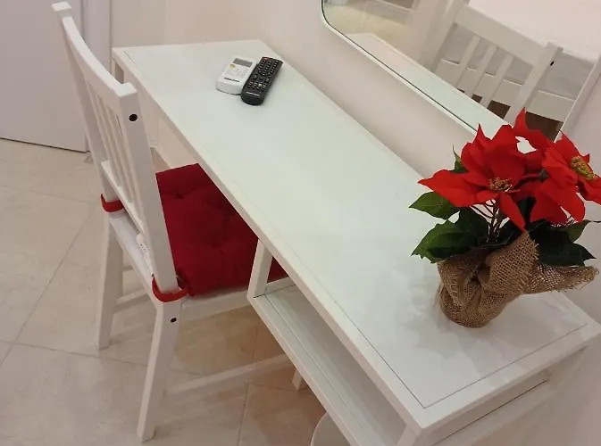 לינה וארוחת בוקר Relais Torre Gloria 4*