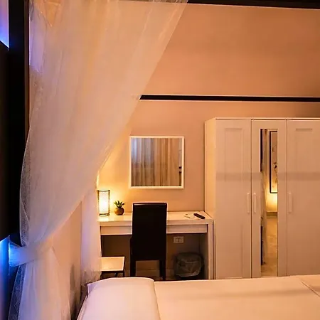 Oda ve Kahvaltı Relais Torre Gloria